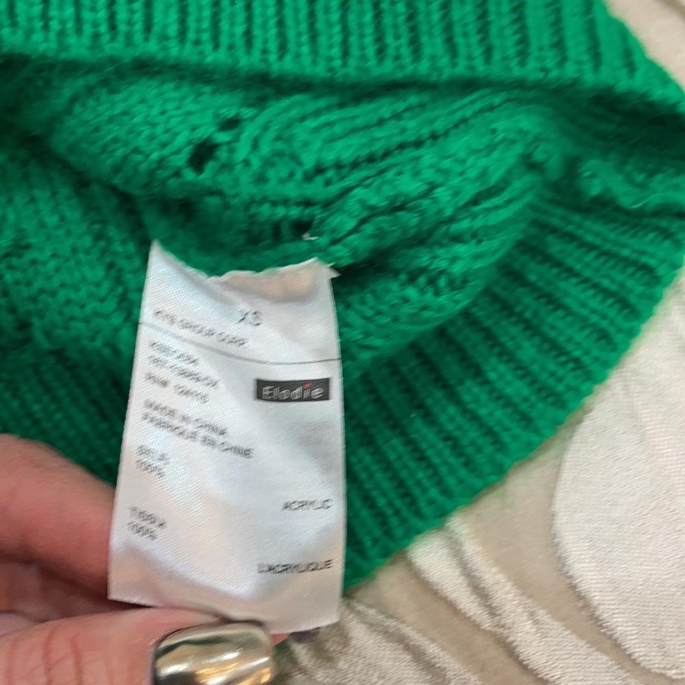 Sweater - Picture 7 of 9
